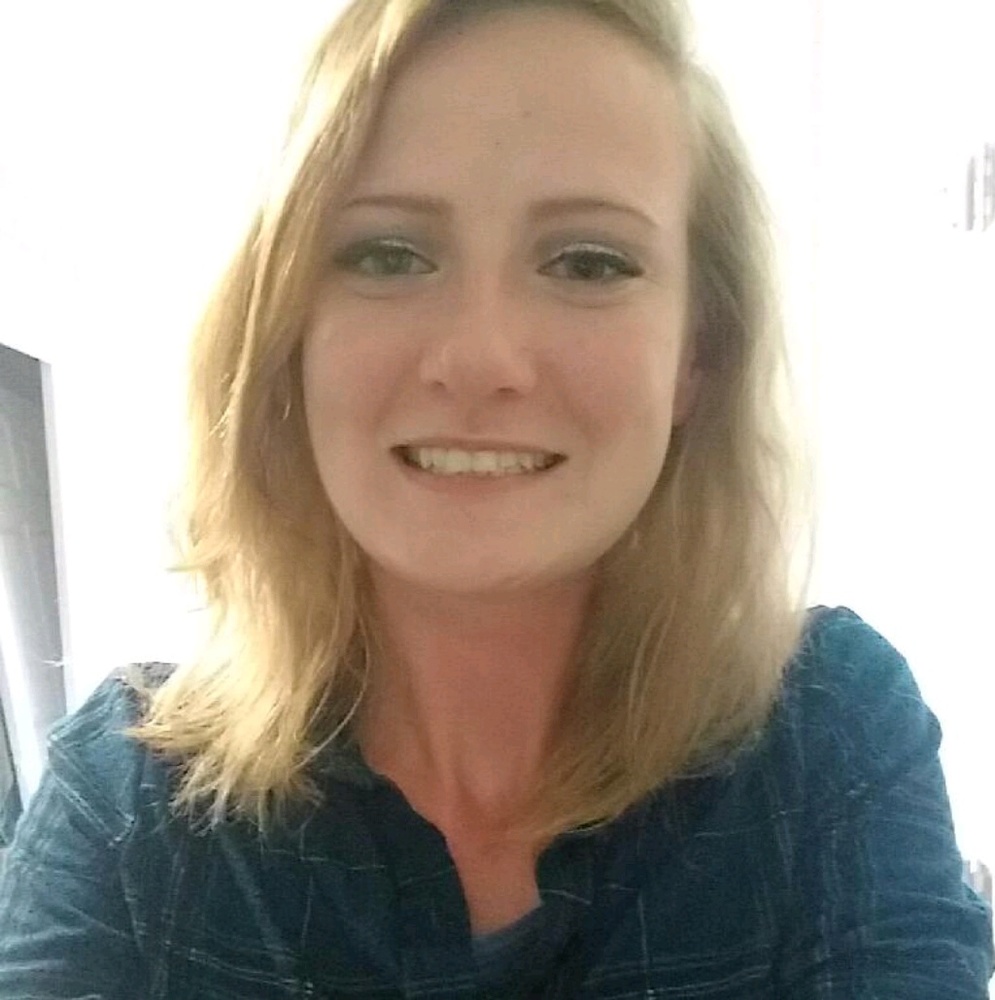 Meet your Posher, Kayla